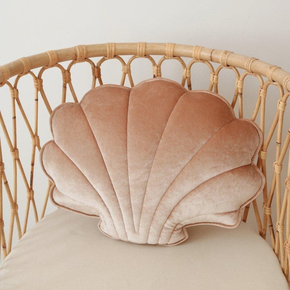 Beige Pearl Shell Velvet Deco Pillow - Μαξιλάρι Κοχύλι Μπεζ βελούδινο